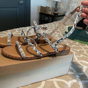 Steve Madden snake sandal flat